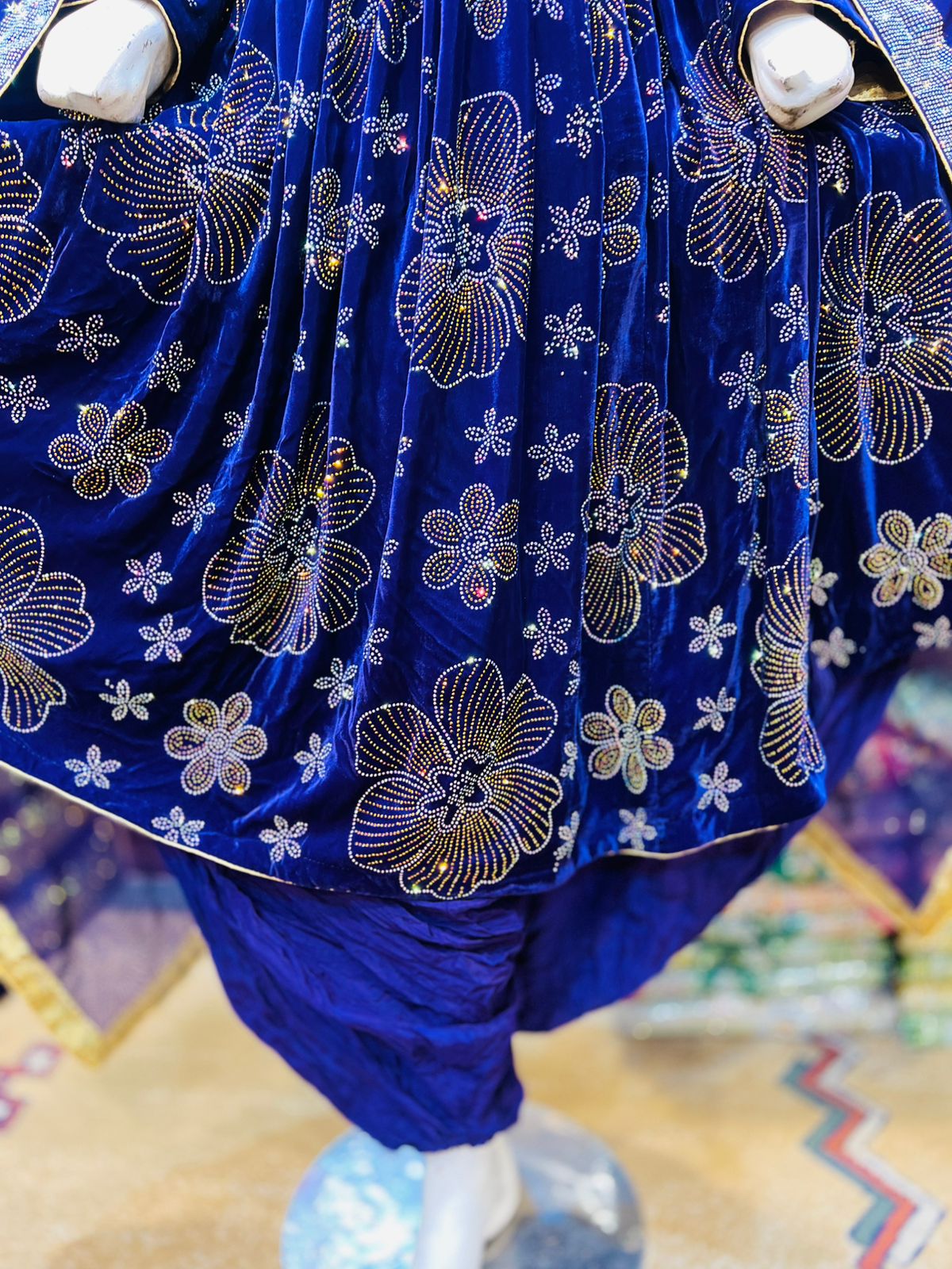 Original 9000 Phoenix Velvet Double Stone Work - Image 9