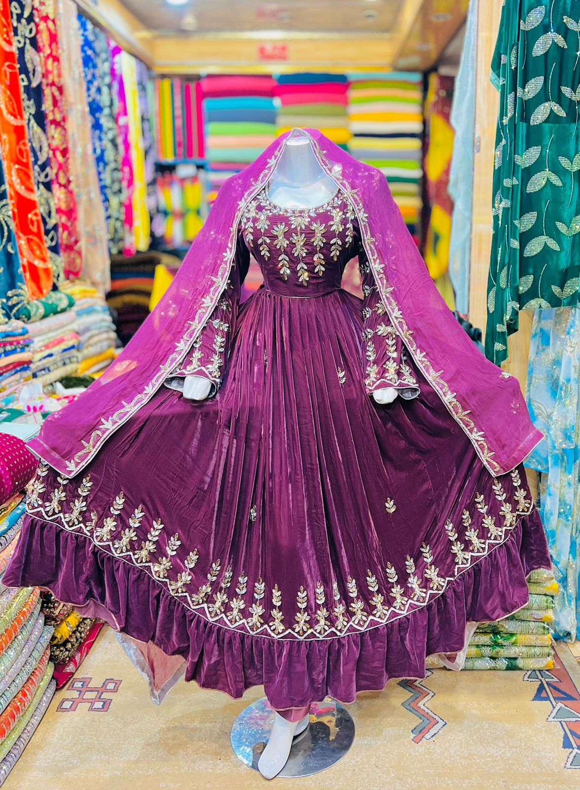 Original 9000 Phoenix Velvet Hand Work Full Diamonds Work - Image 7