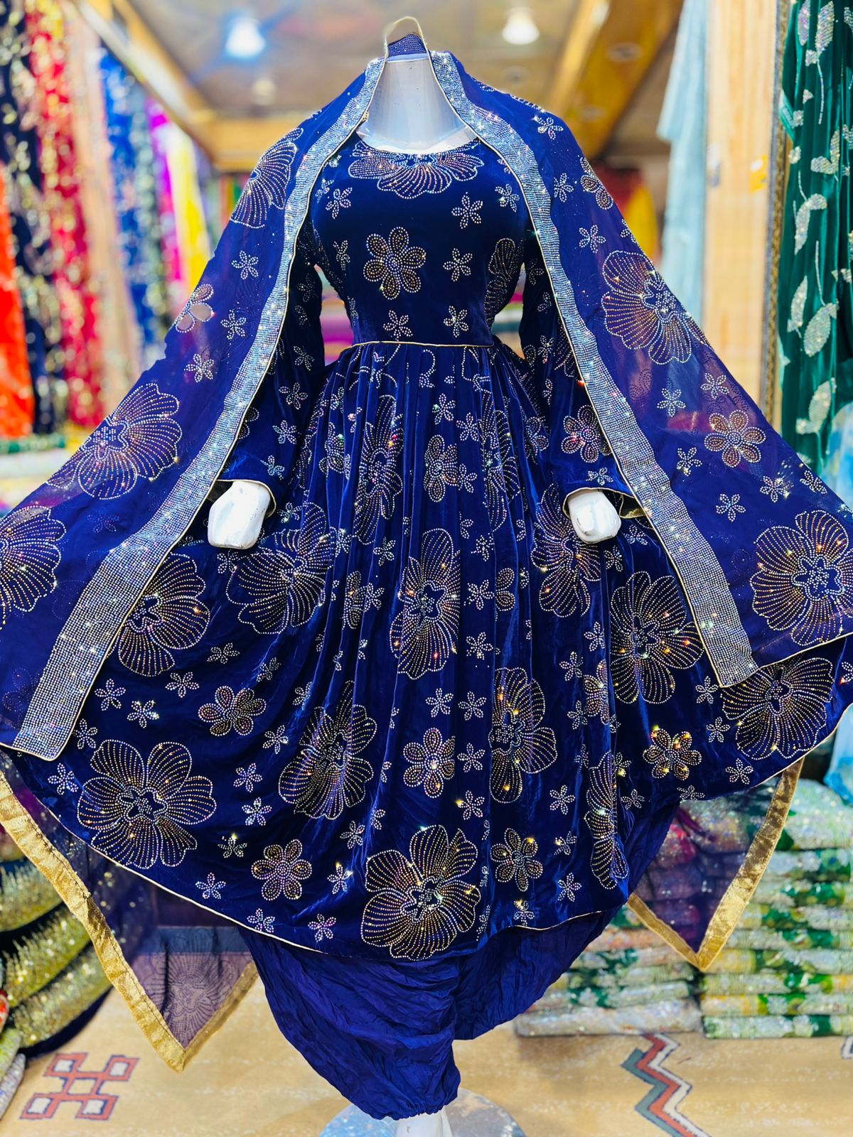 Original 9000 Phoenix Velvet Double Stone Work - Image 3