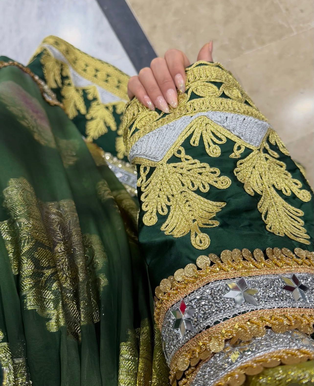 Beautiful Gandi Afghani Frock - Image 6