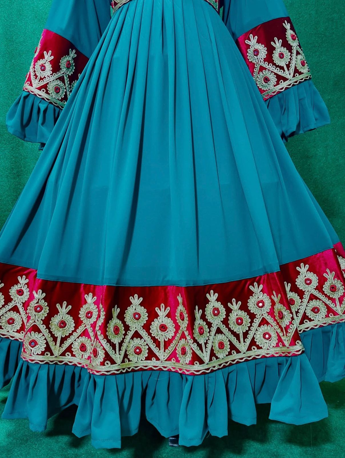 Afghan Traditional Kuchi Bridal Gown - Image 9
