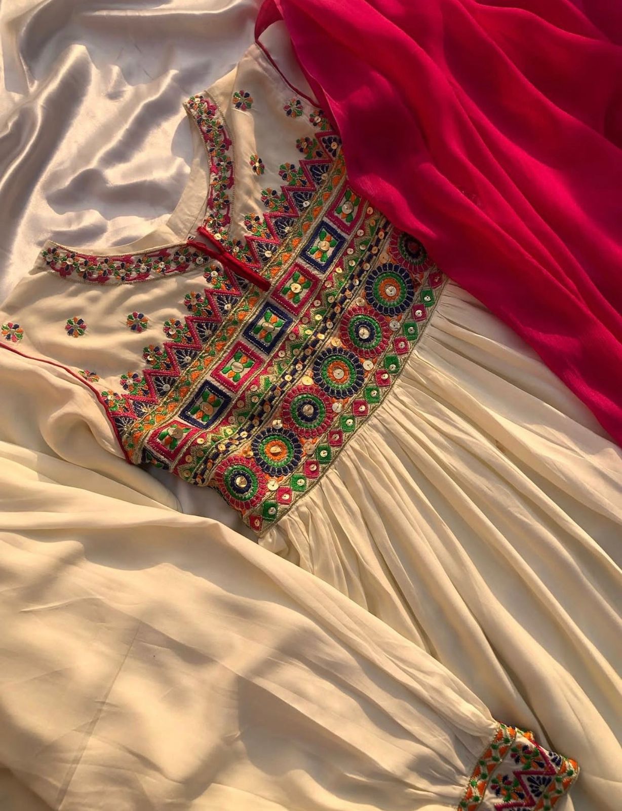 Beautiful Gandi Afghani Frock - Image 5
