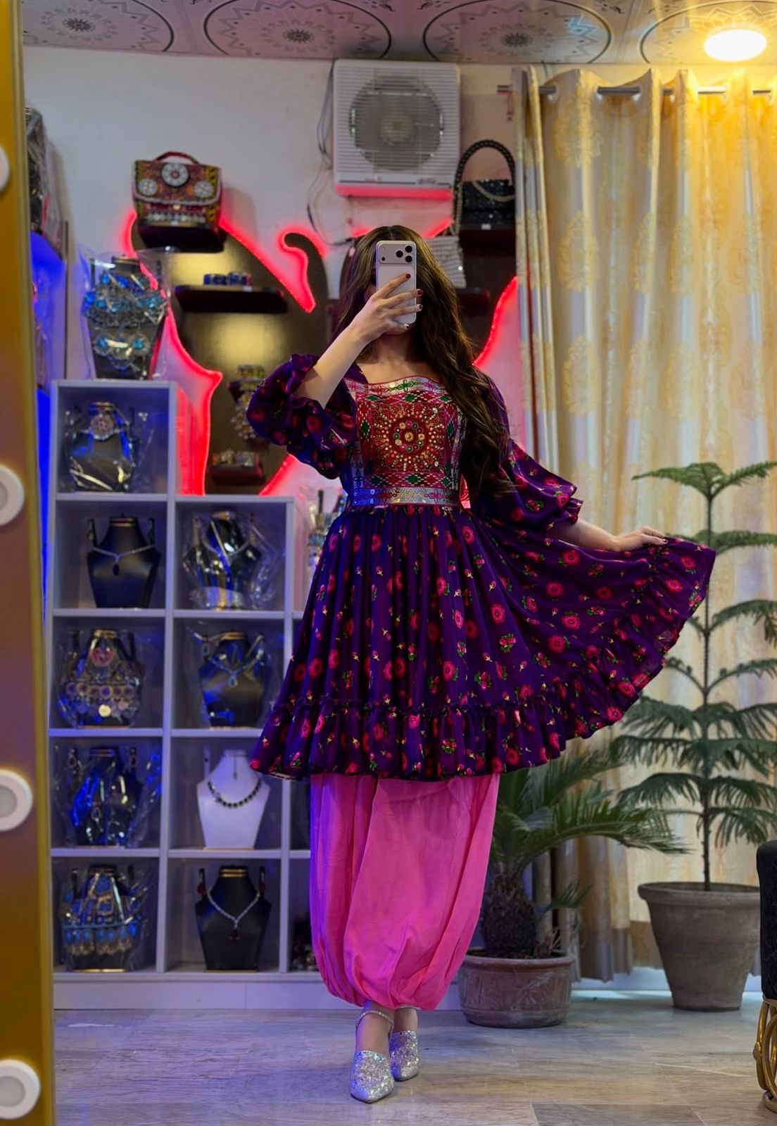 Beautiful Gully bakhmal Afghani Frock - Image 2