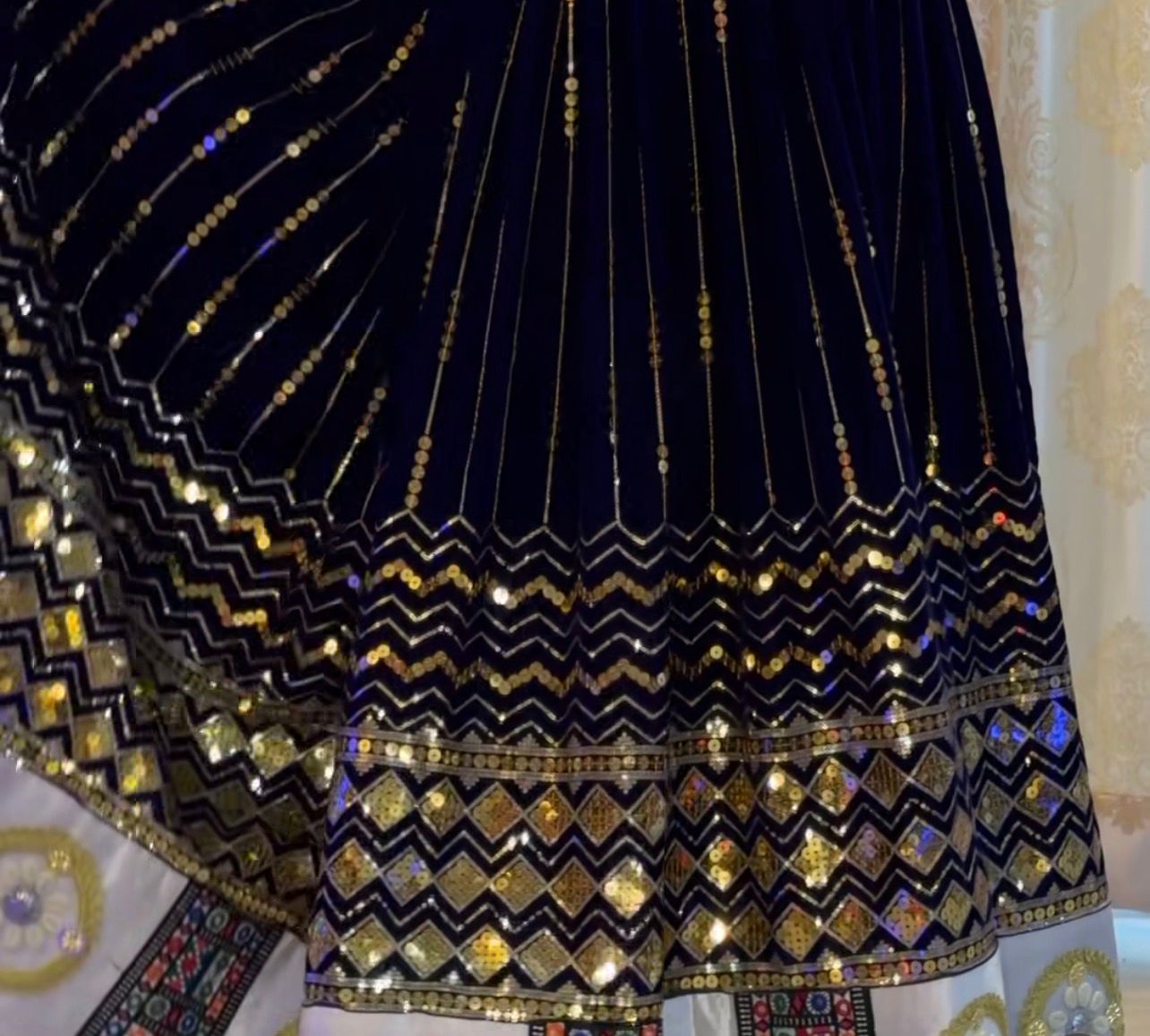 Beautiful Gandi Afghani Frock - Image 8