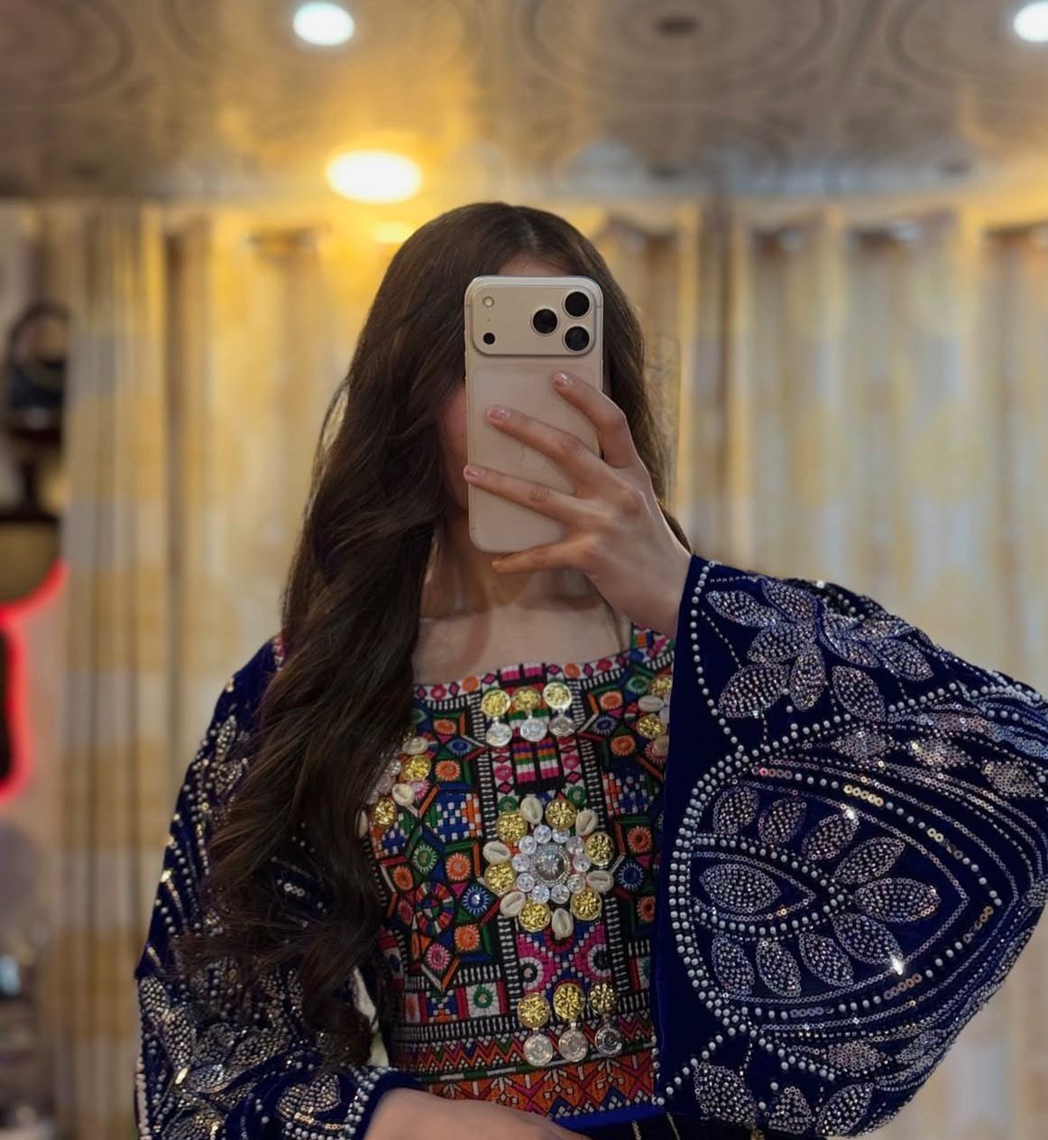 Beautiful Gandi Afghani Frock - Image 10