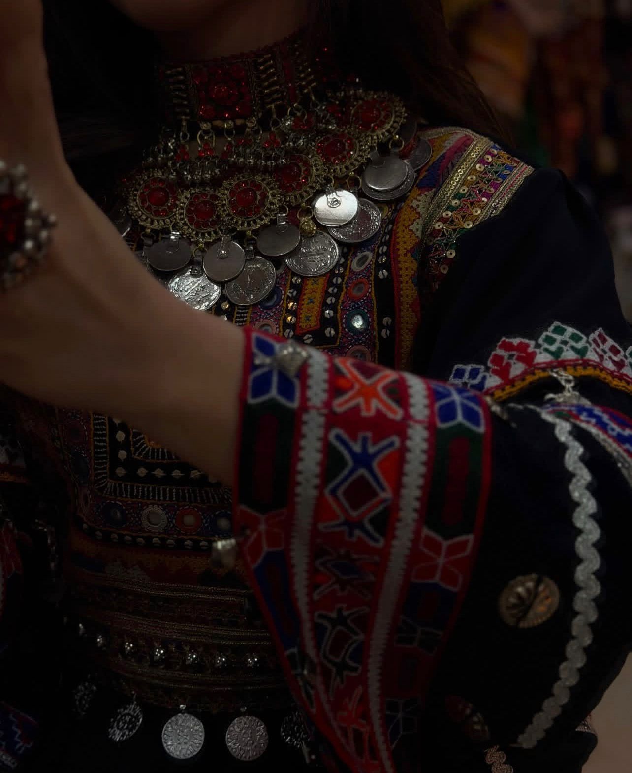 Afghan Traditional Kuchi Bridal Gown - Image 11