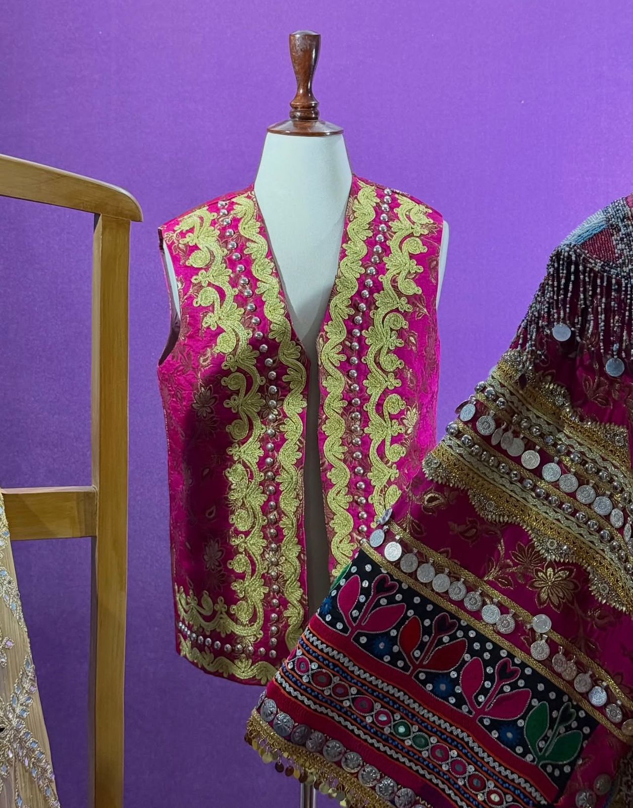This Traditional Afghani Outfit - Image 5