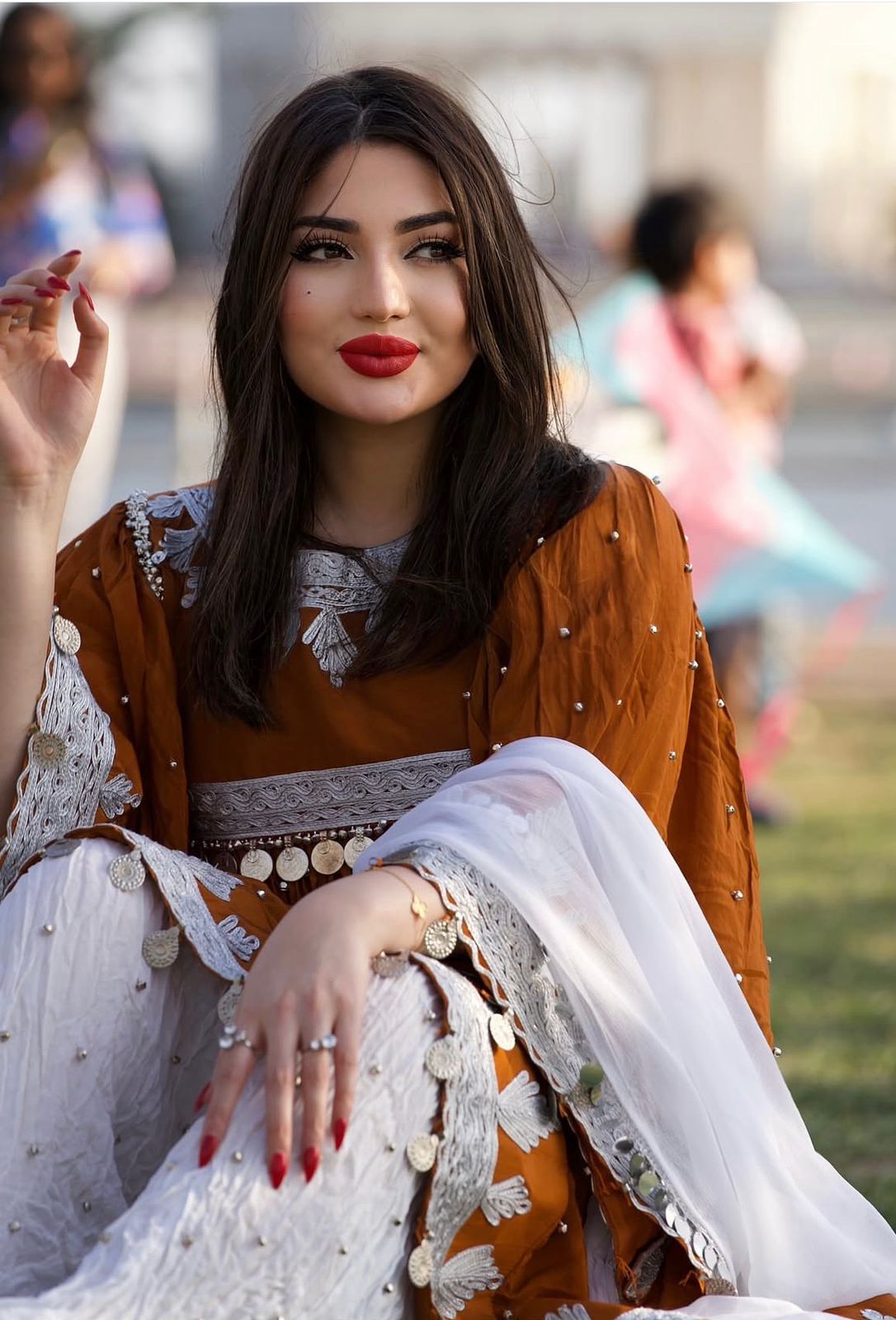 This Traditional Afghani Outfit - Image 12